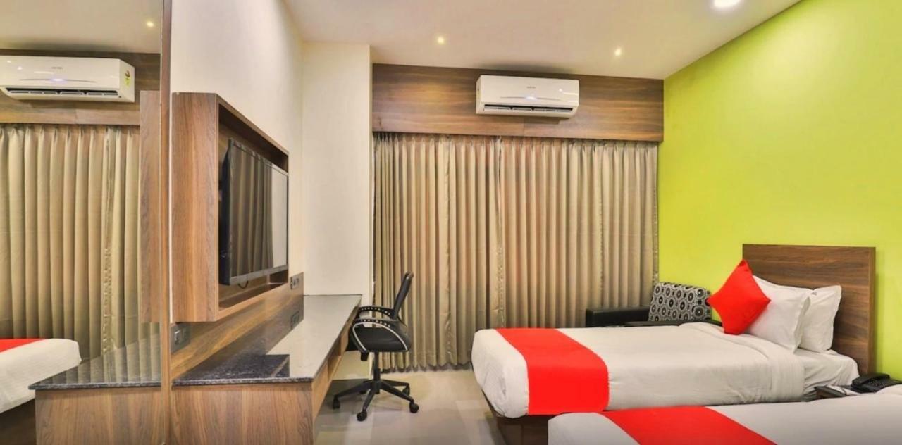 Genx Surat By 1589 Hotels Palsana  エクステリア 写真
