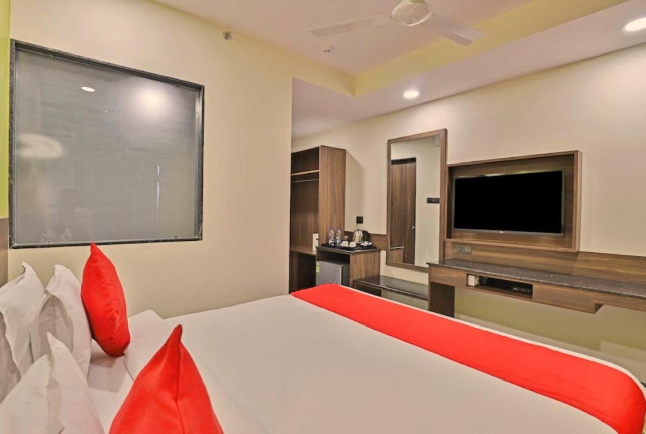 Genx Surat By 1589 Hotels Palsana  エクステリア 写真